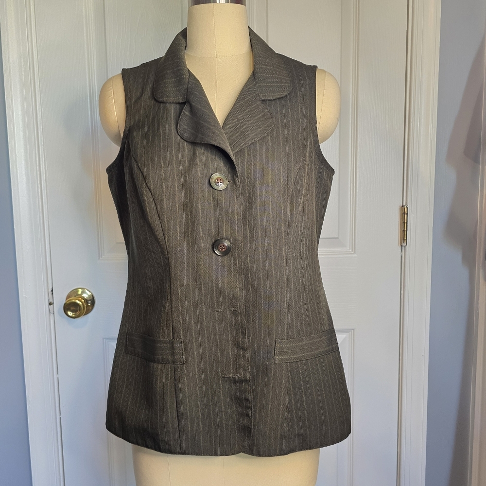 Olive Lisa Jo Women's Vest Size 11/12